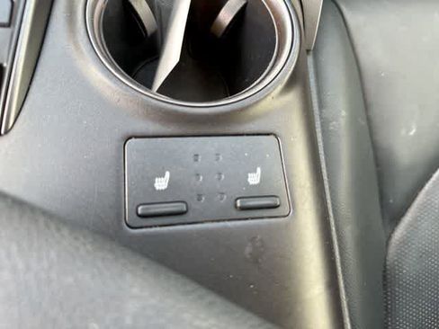 Used 2023 Toyota Camry XSE image 9