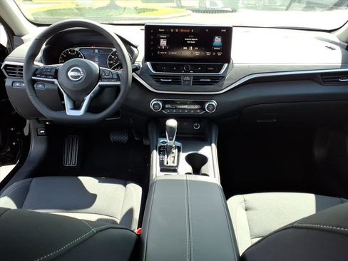 New 2025 Nissan Altima 2.5 SV w/ SV Premium Package image 7