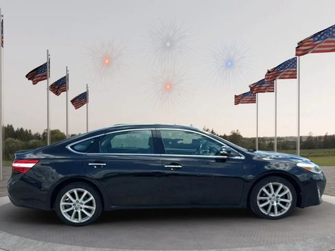 Used 2013 Toyota Avalon XLE Touring FWD image 8
