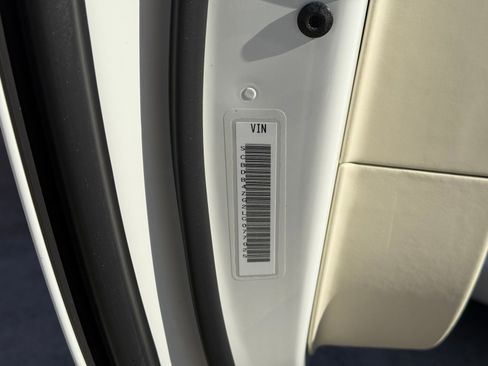 Used 2020 Bentley Continental GT image 34