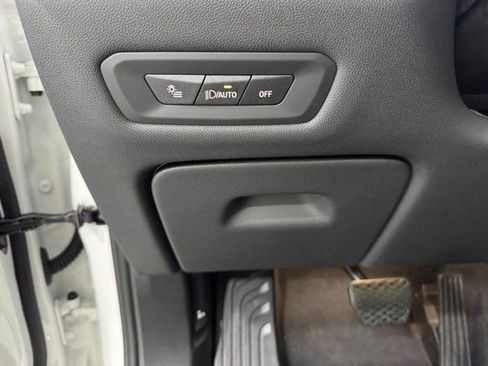 New 2026 BMW X5 xDrive50e w/ Executive Package image 32