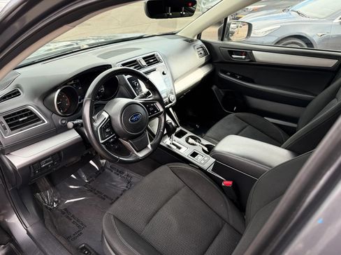 Used 2019 Subaru Outback 2.5i Premium AWD/4WD image 11