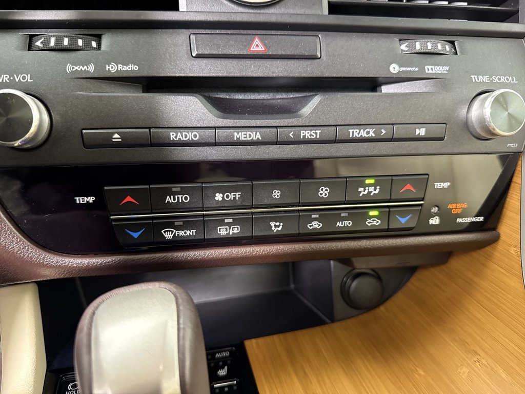 Used 2017 Lexus RX 350 AWD w/ Premium Package image 31