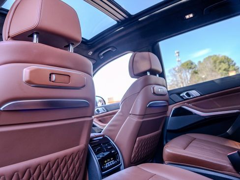 Used 2024 BMW X7 M60i w/ Executive Package image 22