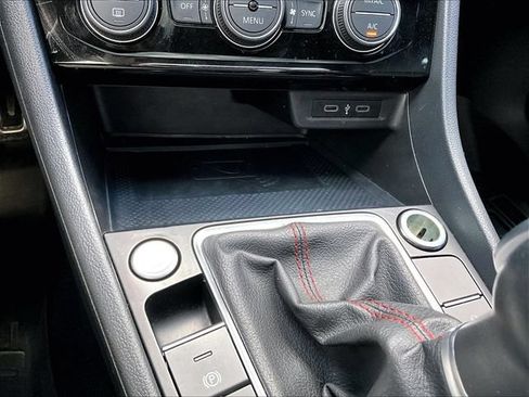 Used 2022 Volkswagen Jetta GLI Autobahn FWD image 29