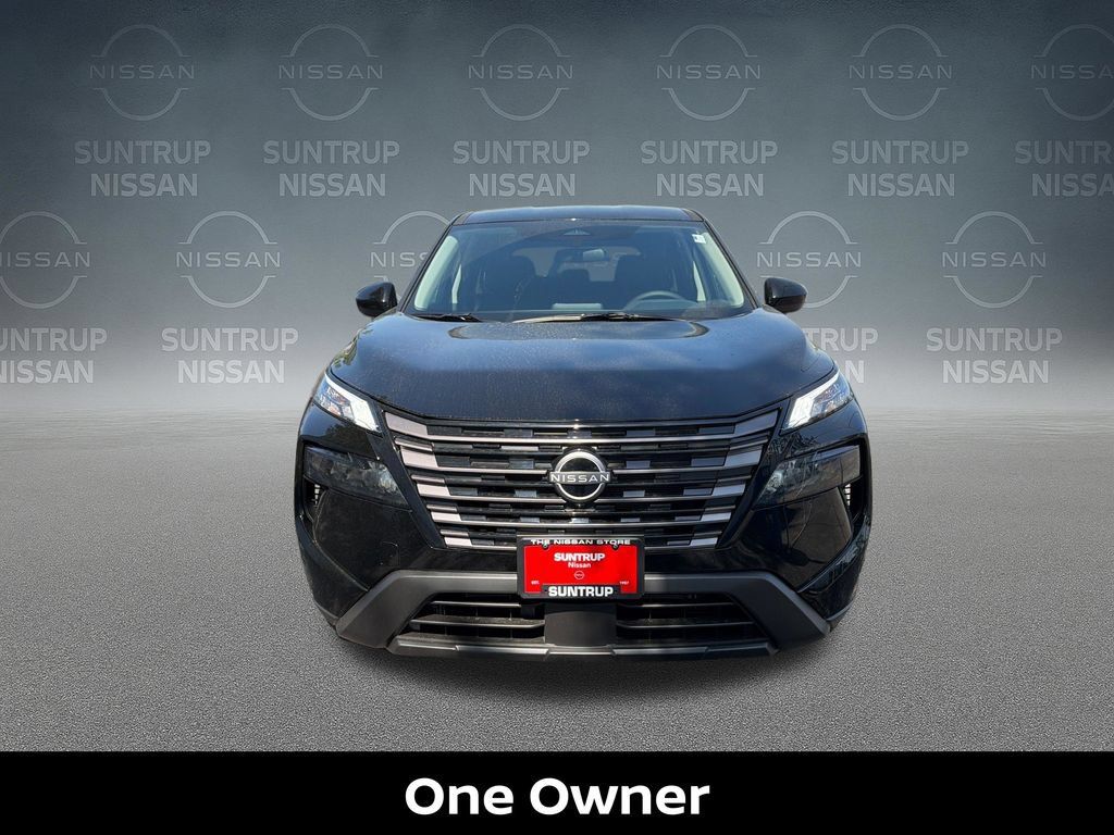 Certified 2026 Nissan Rogue SV FWD image 10