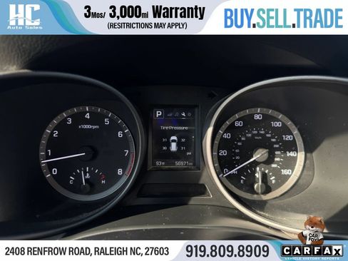 Used 2017 Hyundai Santa Fe Sport FWD image 28