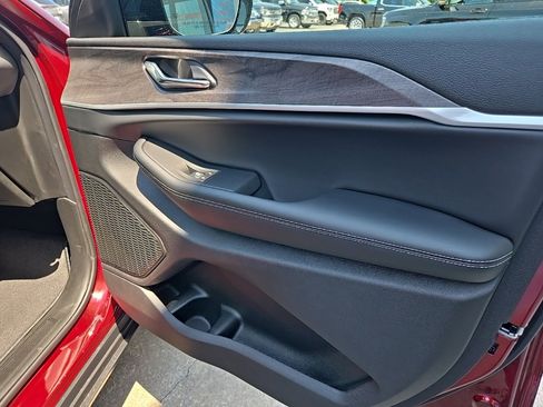 Used 2025 Jeep Grand Cherokee L Limited w/ Luxury Tech Group II image 82