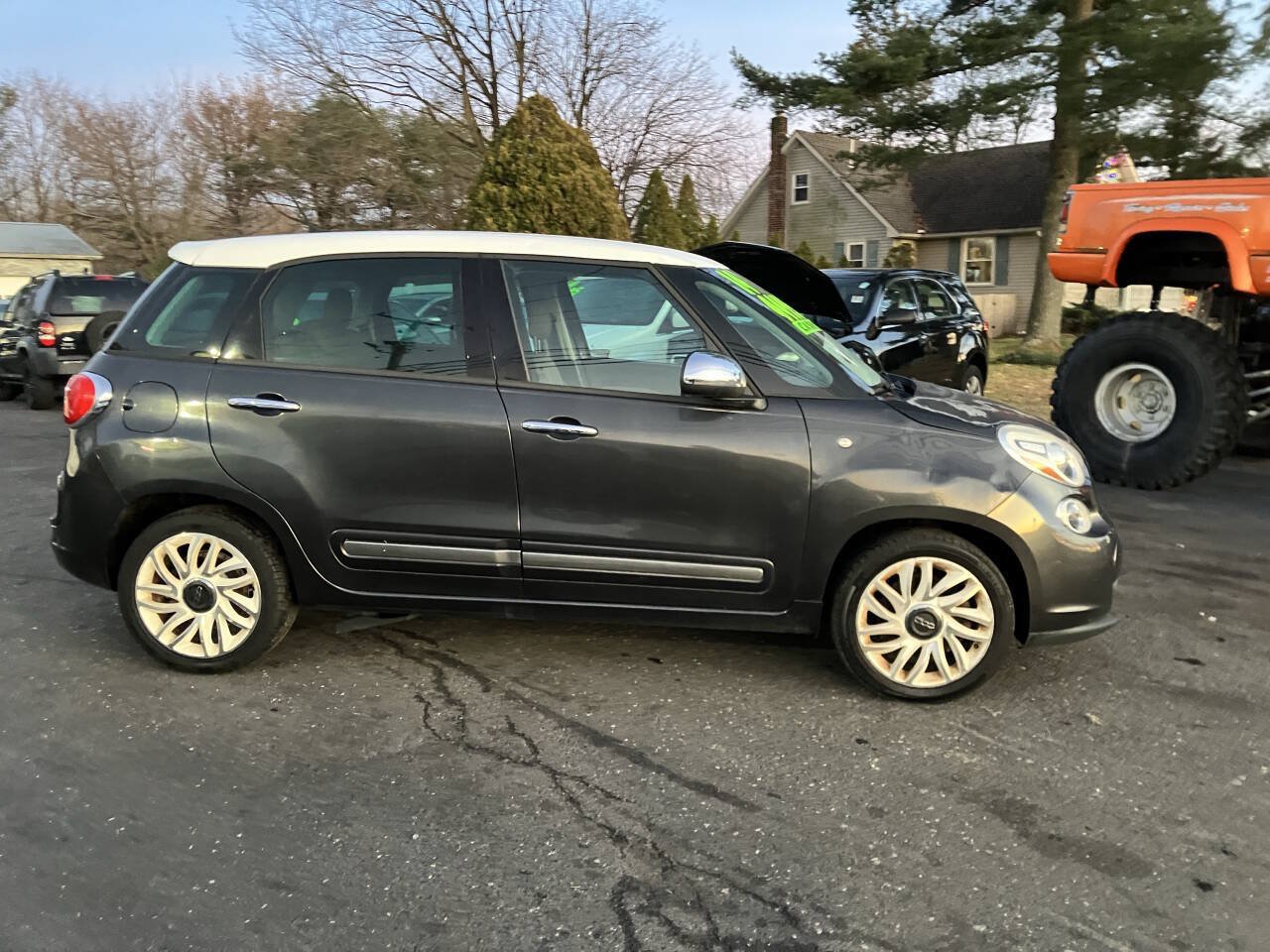 Used 2014 FIAT 500L Lounge FWD image 6