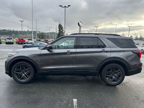 New 2026 Ford Explorer ST w/ Sun And Sound Package image 5