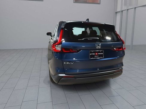 Used 2024 Honda CR-V LX image 7