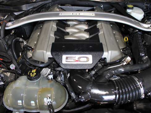 Used 2015 Ford Mustang GT Premium w/ GT Performance Package RWD image 34