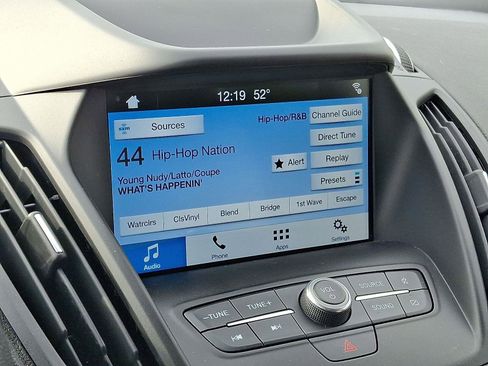 Used 2019 Ford Escape SEL image 16