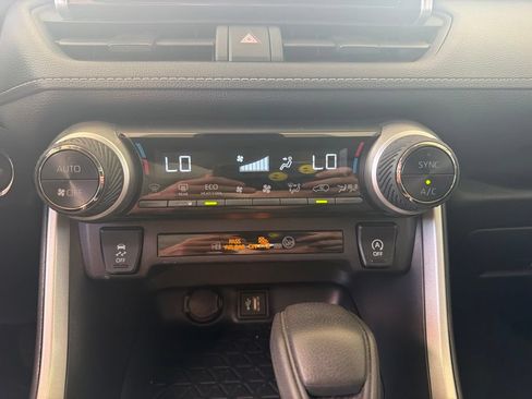 Certified 2025 Toyota RAV4 XLE AWD/4WD image 15