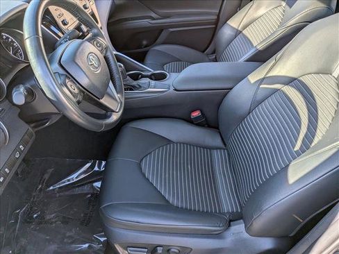 Used 2024 Toyota Camry SE image 16