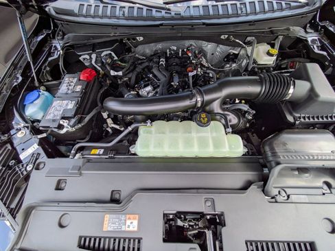 New 2026 Lincoln Navigator L Reserve AWD/4WD image 6