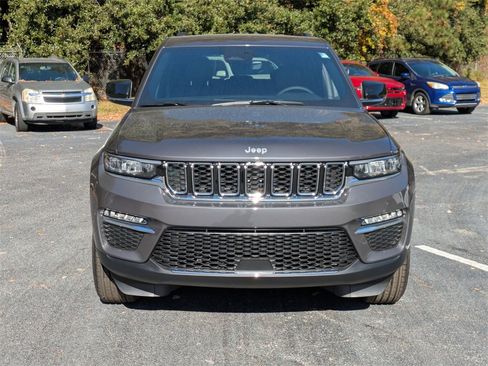 New 2025 Jeep Grand Cherokee Limited image 8
