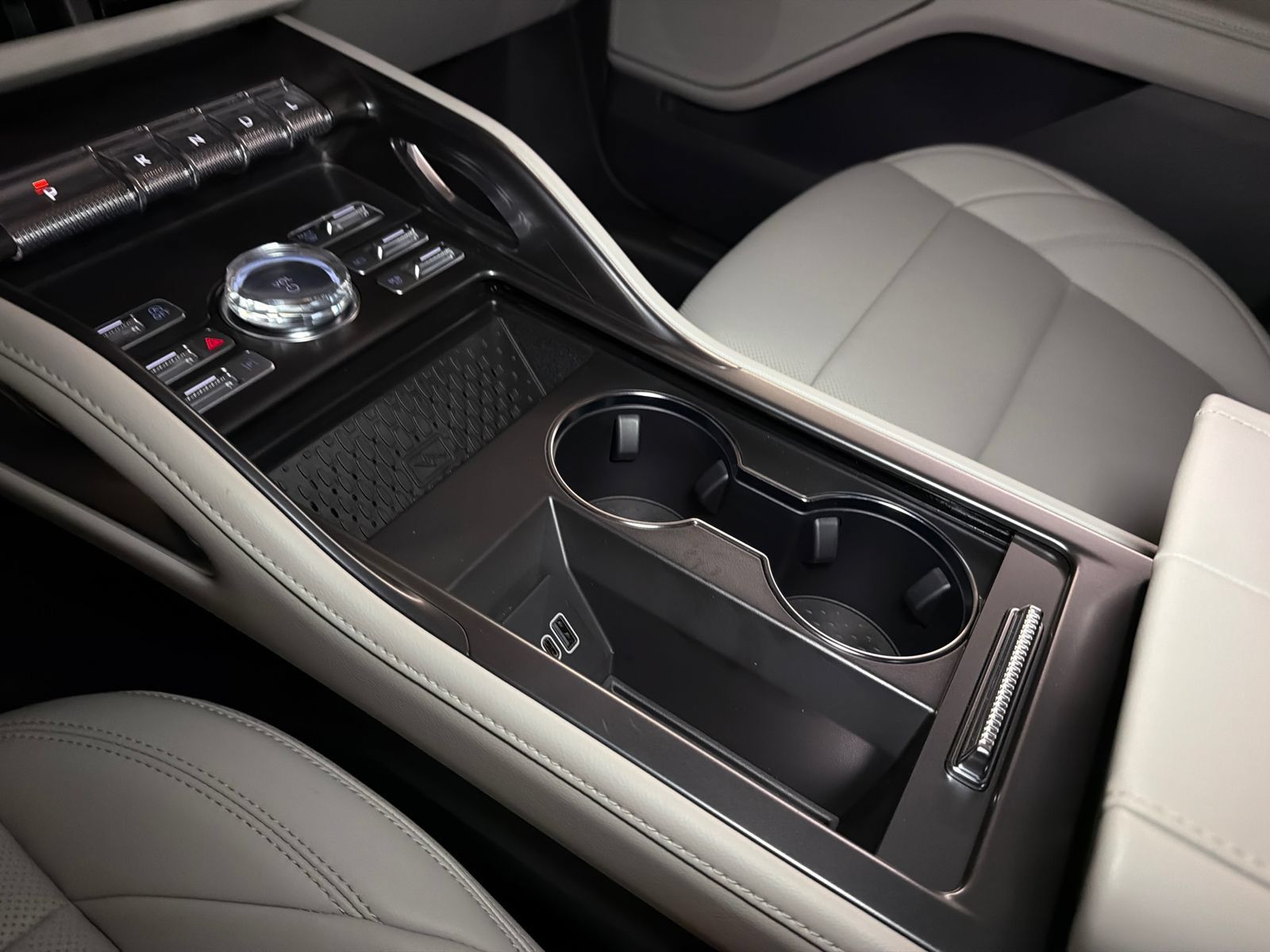 New 2026 Lincoln Nautilus Premier AWD/4WD image 30