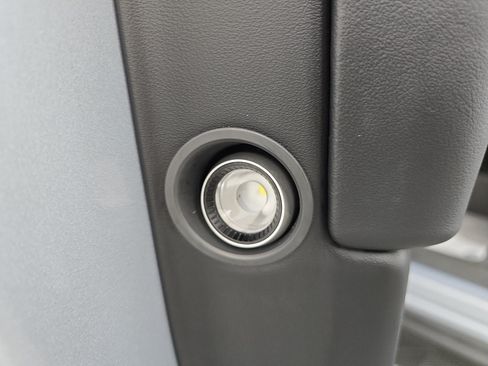 Used 2024 Rivian R1T Adventure Dual AWD/4WD image 30