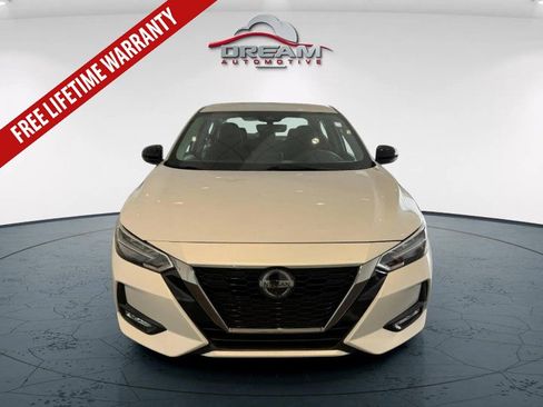 Used 2023 Nissan Sentra SR w/ Electronics Package FWD image 3