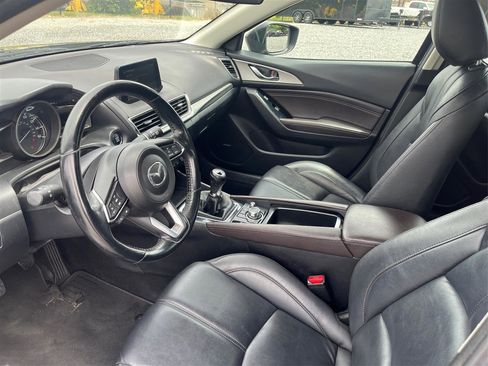 Used 2018 MAZDA MAZDA3 Touring FWD image 9