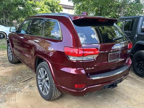 Used 2018 Jeep Grand Cherokee Overland AWD/4WD image 6
