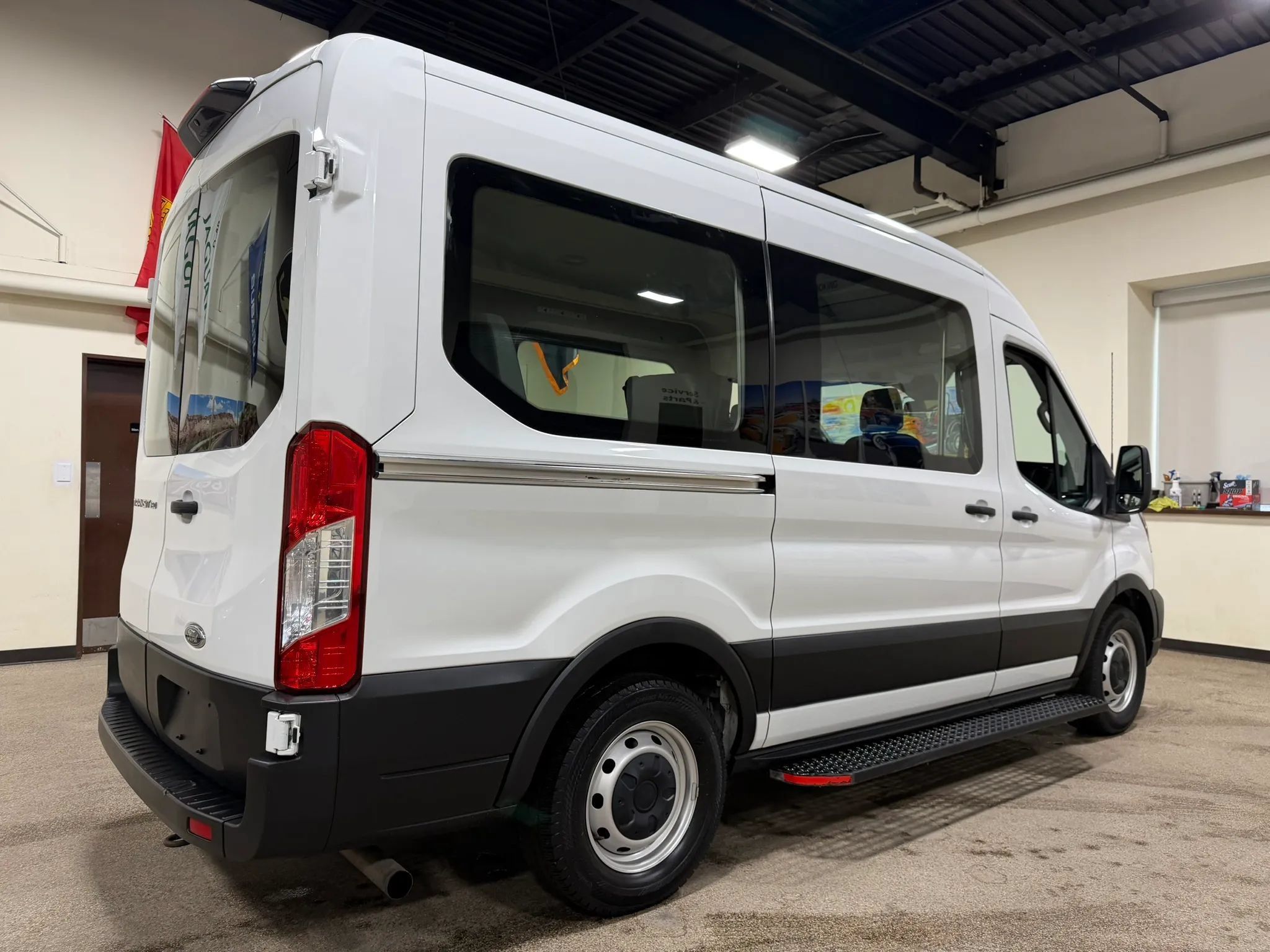 Used 2020 Ford Transit 150 Medium Roof RWD image 17