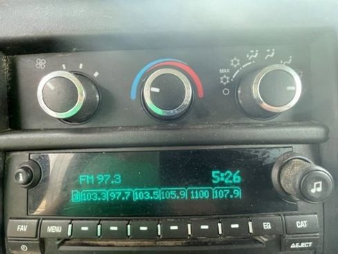 Used 2015 Chevrolet Express 3500 image 13