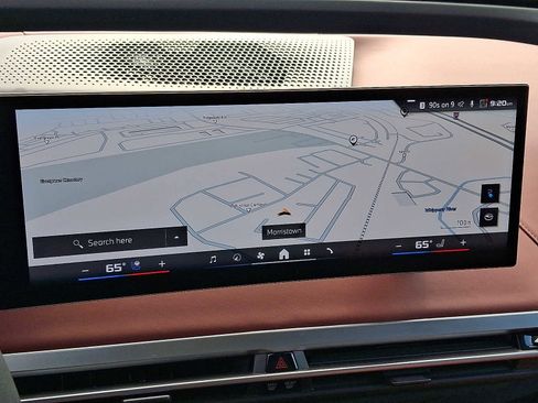 Used 2025 BMW iX M60 image 17