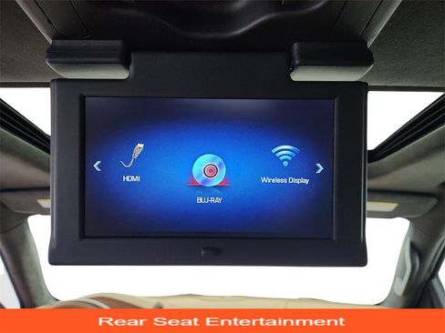 Used 2017 Cadillac Escalade ESV Platinum image 17