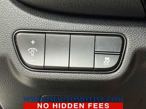 Used 2024 Kia Seltos X-Line AWD/4WD image 35