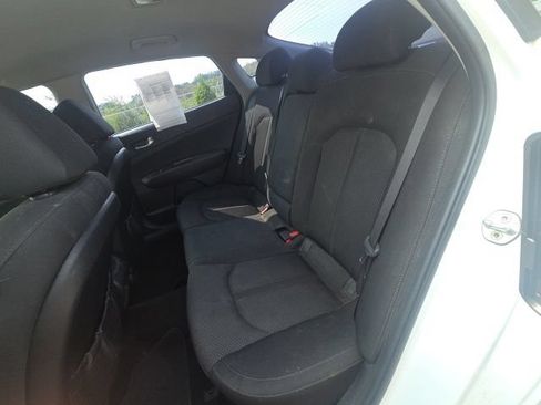 Used 2018 Kia Optima LX FWD image 14
