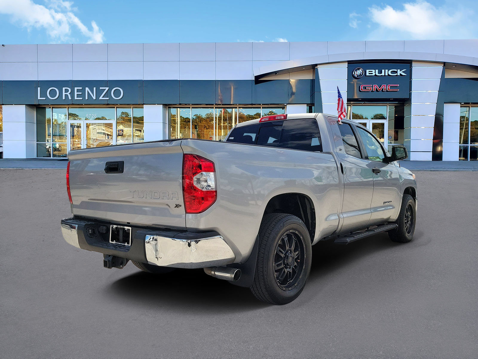 Used 2017 Toyota Tundra SR5 w/ SR5 Upgrade Package RWD image 5
