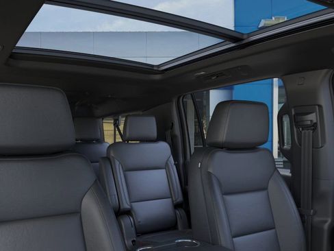 New 2026 Chevrolet Suburban Z71 image 25