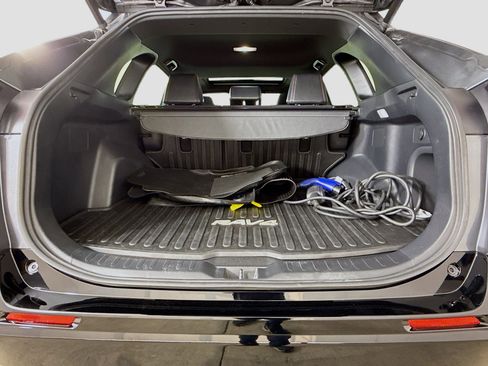 Used 2022 Toyota RAV4 XSE w/ Weather Package image 27