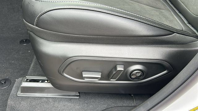 New 2027 Jeep Grand Cherokee L 4WD image 11