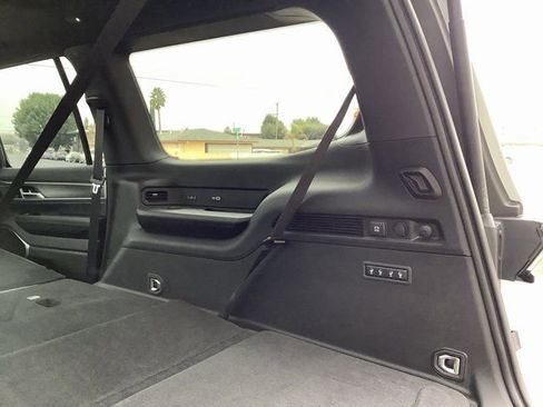 New 2026 Jeep Grand Wagoneer Limited image 37