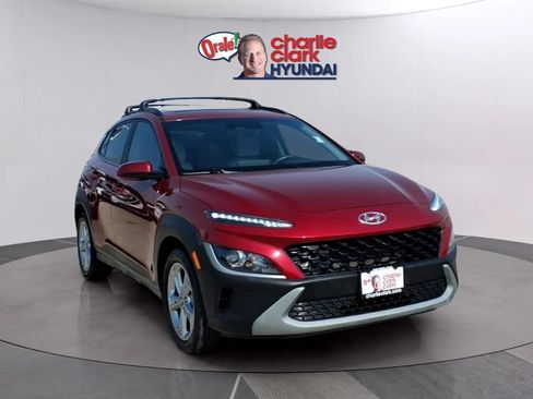Used 2023 Hyundai Kona SEL w/ Convenience Package FWD image 7