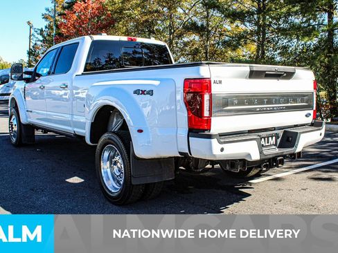 Used 2022 Ford F450 Platinum image 4