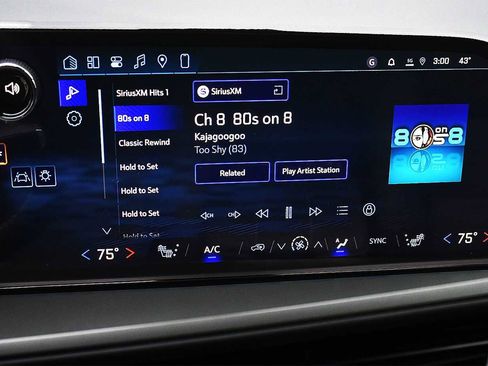 New 2026 Chevrolet Traverse LT w/ Sun and Wheel Package image 18