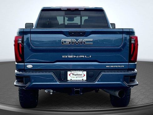 Used 2024 GMC Sierra 2500 Denali Ultimate AWD/4WD image 4