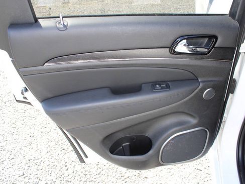 Used 2020 Jeep Grand Cherokee High Altitude AWD/4WD image 25