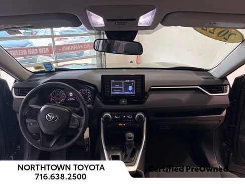 Used 2022 Toyota RAV4 LE w/ Carpet Mat Package (TMS) AWD/4WD image 7