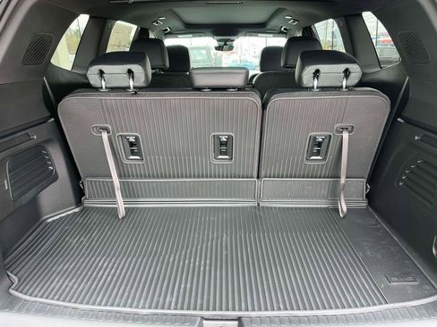 New 2026 GMC Acadia AT4 w/ Luxury Package image 18