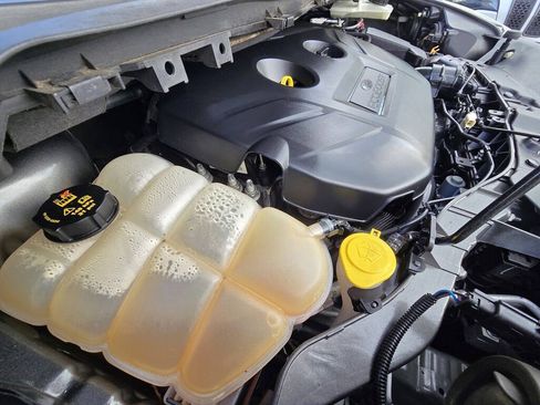 Used 2015 Ford Escape SE FWD image 24