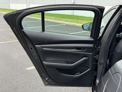 Used 2020 MAZDA MAZDA3 AWD Sedan w/ Preferred Package image 23