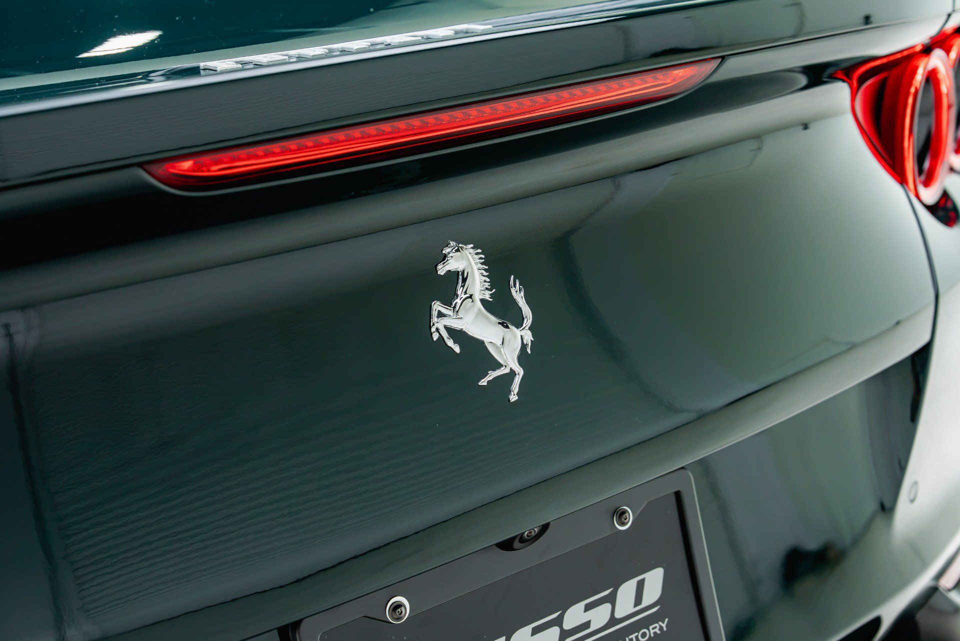 Used 2023 Ferrari 812 GTS RWD image 32