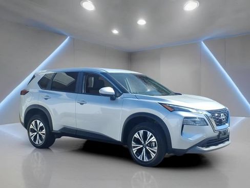 Used 2023 Nissan Rogue SV AWD/4WD image 21