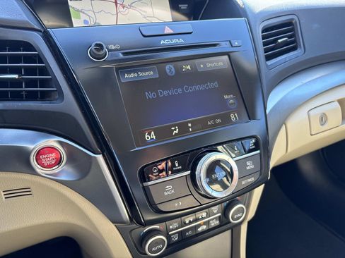 Used 2017 Acura ILX w/ Premium Package image 23