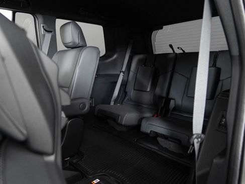 Used 2025 Lexus GX 550 image 17